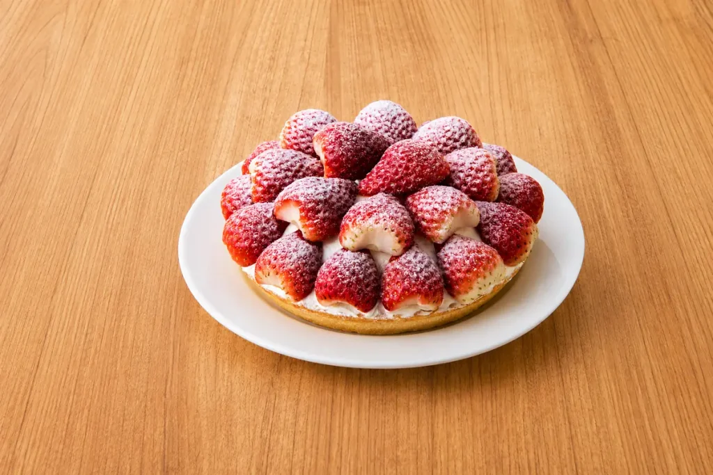 いちごをたっぷり飾ったいちごの里タルト